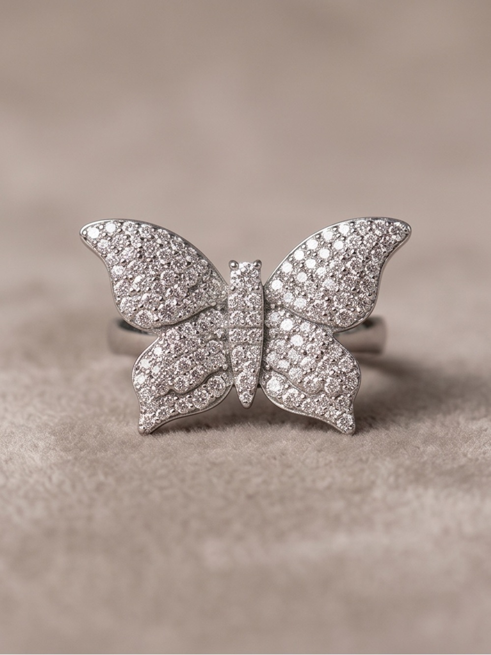 Sparkling Silver Moissanite Pavé Ring - Picture 2 of 4